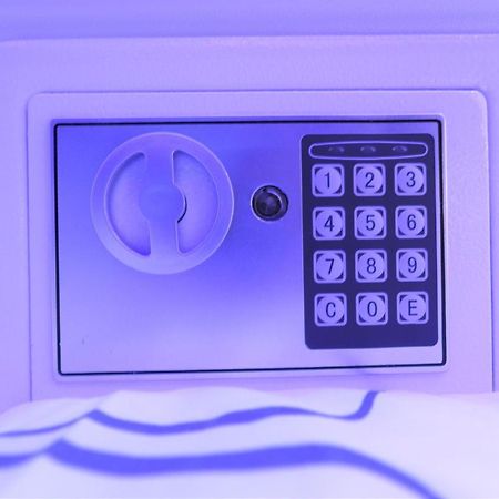 Jc Space Capsule Hotel Kuah Exteriér fotografie