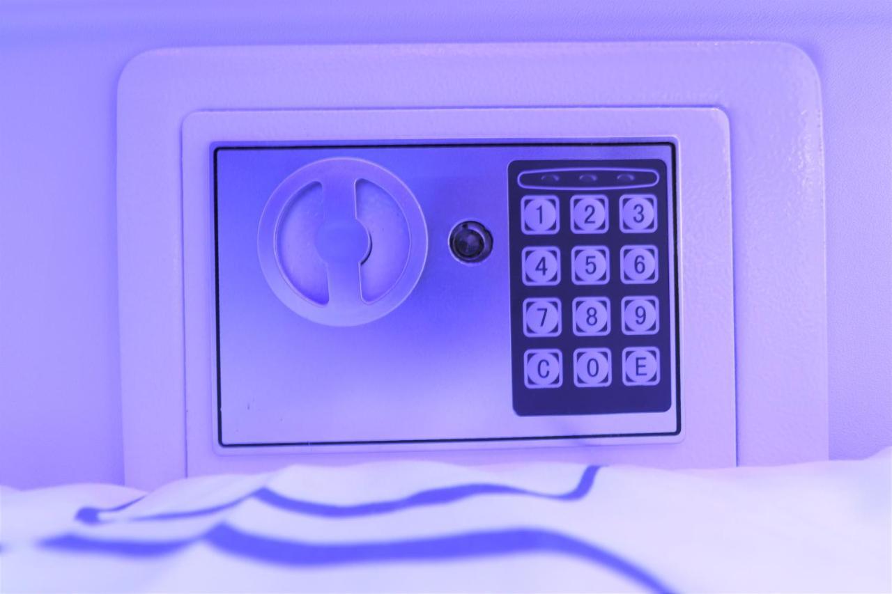 Jc Space Capsule Hotel Kuah Exteriér fotografie
