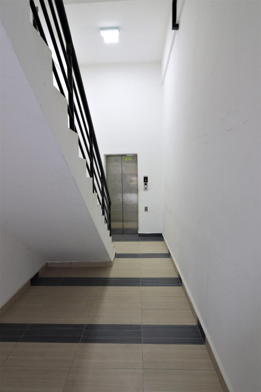 Jc Space Capsule Hotel Kuah Exteriér fotografie